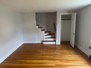 161 Hunnewell St in Needham, MA - Building Photo - Building Photo