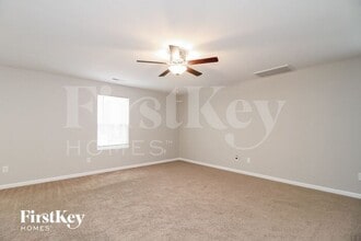 274 Kendall Dr in Winston-Salem, NC - Foto de edificio - Building Photo