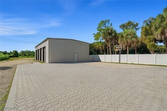 6070 Lancewood Way in Naples, FL - Building Photo - Building Photo