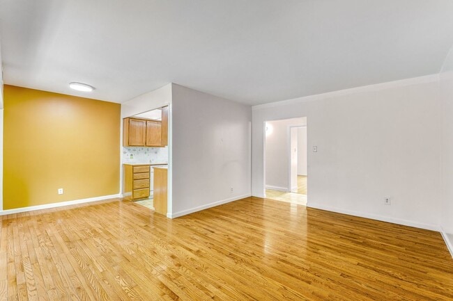 11601 Stoneview Square in Reston, VA - Building Photo - Building Photo