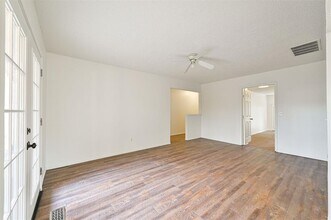 421 Meadow Lake Dr in Edmond, OK - Building Photo - Building Photo