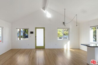 5712 Buchanan St in Los Angeles, CA - Building Photo - Building Photo