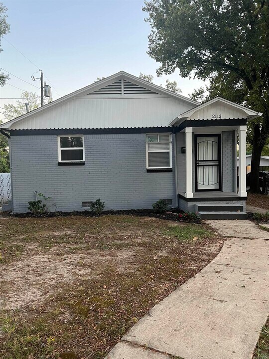 2113 W 19th St in Little Rock, AR - Building Photo