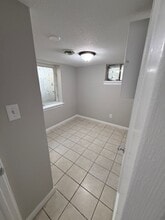 811 Pierre St in Manhattan, KS - Building Photo - Building Photo