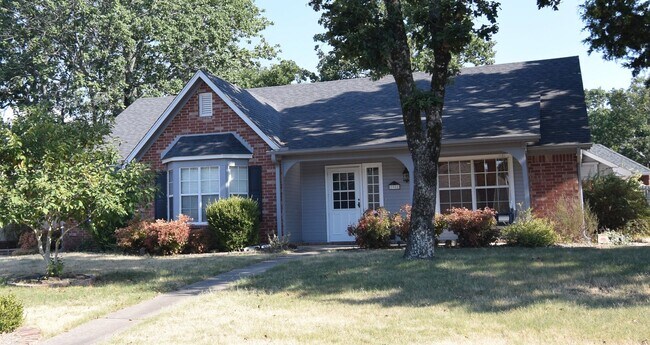 3900 Bristol Ln in Fort Smith, AR - Building Photo - Building Photo