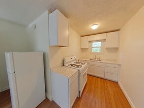 2811 W 3rd St N in Wichita, KS - Building Photo - Building Photo