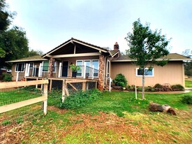 5241 Pilot View Dr