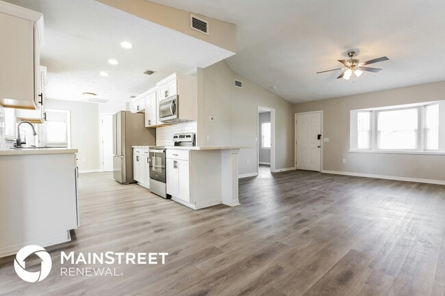 4007 Allure Ln in North Port, FL - Foto de edificio - Building Photo