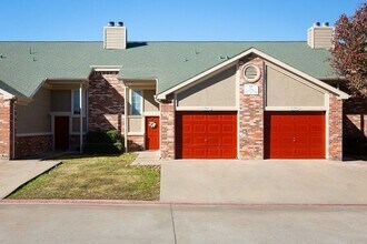 2201 Sycamore School Rd in Fort Worth, TX - Building Photo - Building Photo
