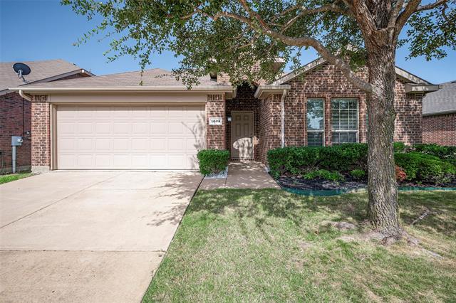 1005 Meadow Green Ct in Princeton, TX - Building Photo