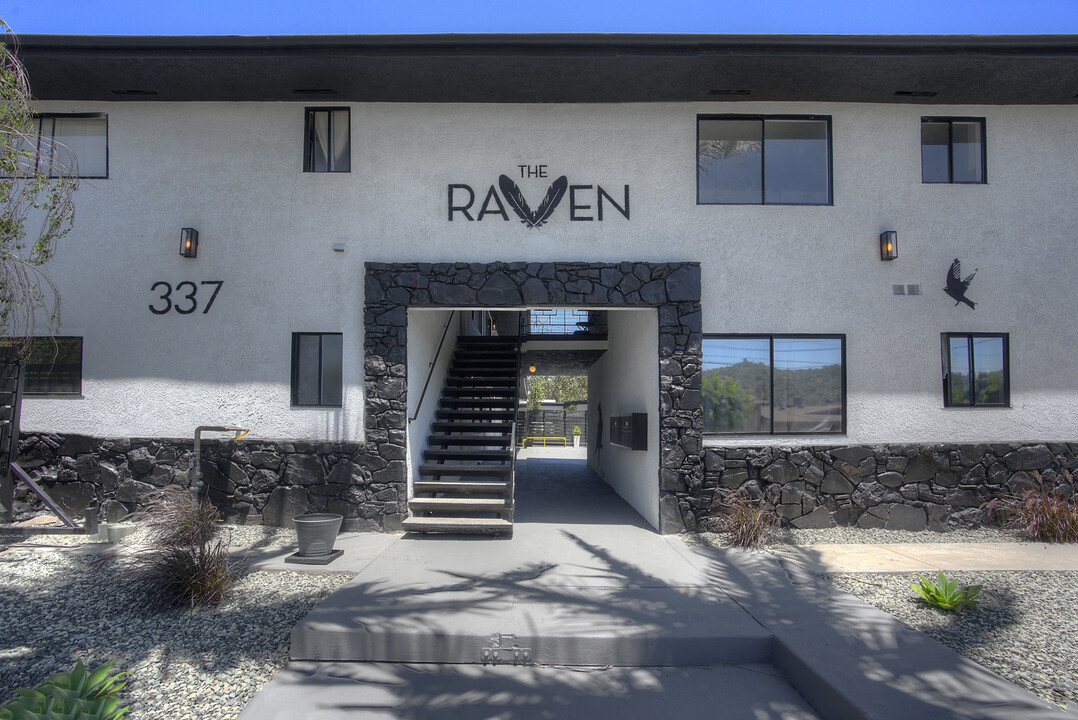 The Raven in Los Angeles, CA - Building Photo