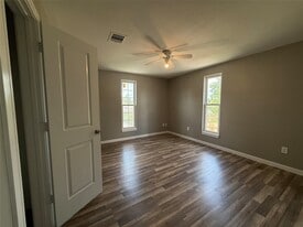 2013 Eubanks St in Houston, TX - Building Photo