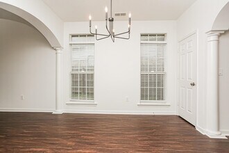 7122 Queens Crown Ct in Memphis, TN - Building Photo - Building Photo