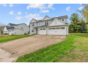 2117 Vermillion Curve in Woodbury, MN - Building Photo - Building Photo