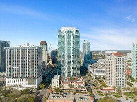100 1st Ave N in St. Petersburg, FL - Building Photo