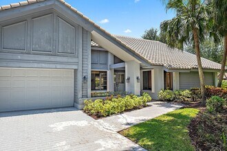 18 Glencairn Rd in Palm Beach Gardens, FL - Building Photo - Building Photo