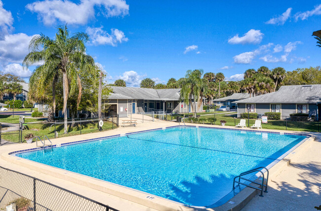 Windover Palms in Melbourne, FL - Foto de edificio - Building Photo