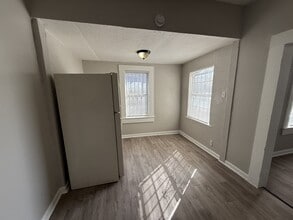 1817 San Luis St in San Antonio, TX - Building Photo - Building Photo