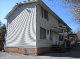 2630 Forest View Rd, Unit 1 in Kingsport, TN - Building Photo