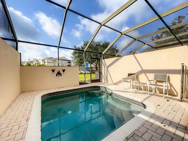 2314 Silver Palm Dr