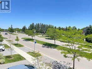 2056 Meadowgate Blvd in London, ON - Building Photo - Building Photo