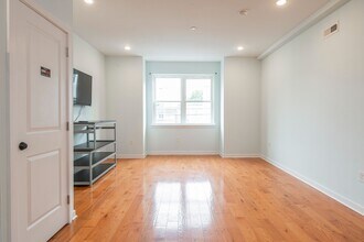 1517 W Seybert St in Philadelphia, PA - Building Photo - Building Photo