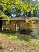 2564 Timberly Dr SE in Marietta, GA - Building Photo - Building Photo