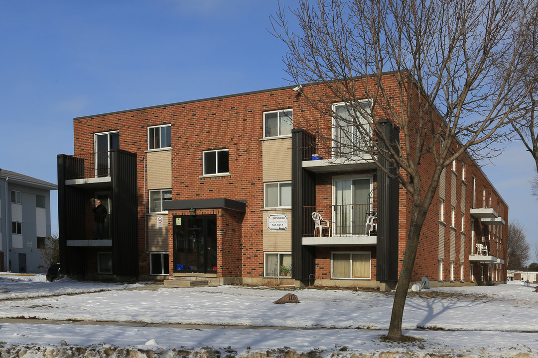 112 Breckenridge Dr in Kitchener, ON - Building Photo