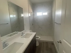 25574 E Amanda St in San Bernardino, CA - Foto de edificio - Building Photo