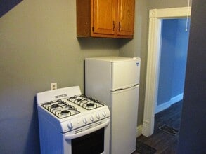 1410 N Lee St in Bloomington, IL - Foto de edificio - Building Photo