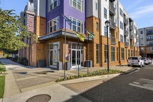 Mercury Noda in Charlotte, NC - Building Photo