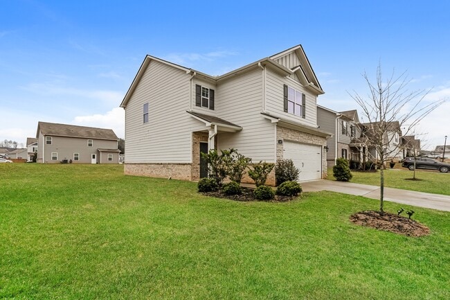 147 Innis Brk Cir in Cartersville, GA - Building Photo - Building Photo