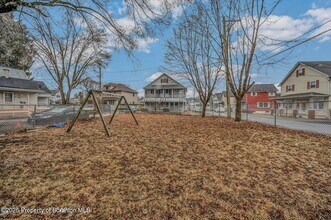 1202 Main St in Dickson City, PA - Building Photo - Building Photo