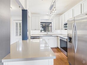 1741 Spyglass Dr in Austin, TX - Foto de edificio - Building Photo