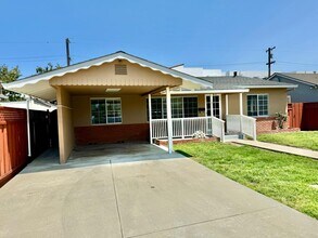 1877 Clay St in Santa Clara, CA - Building Photo - Building Photo