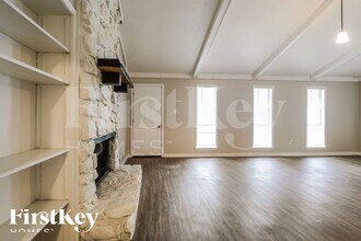 6030 Elk Grove Rd in Memphis, TN - Foto de edificio - Building Photo