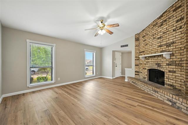 615 Button Dr in Mesquite, TX - Building Photo - Building Photo