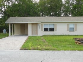 1727 Pine Ave in DeLand, FL - Building Photo