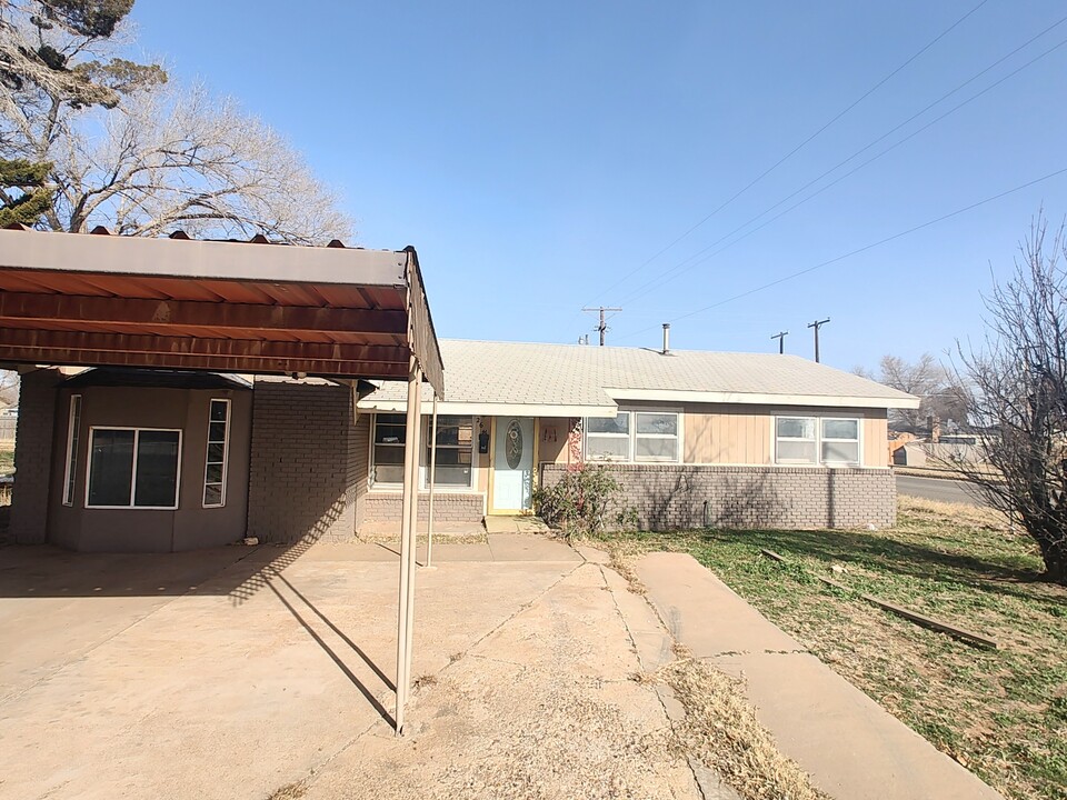 2641 E Baylor St in Lubbock, TX - Building Photo