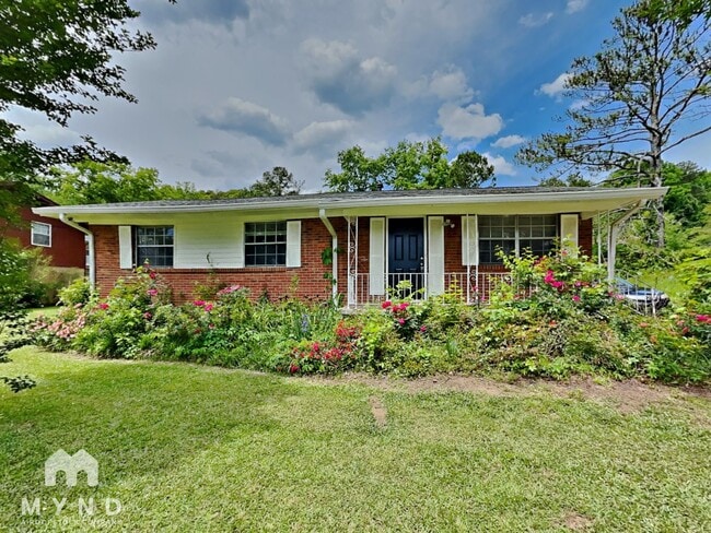property at 4053 Doster St SW