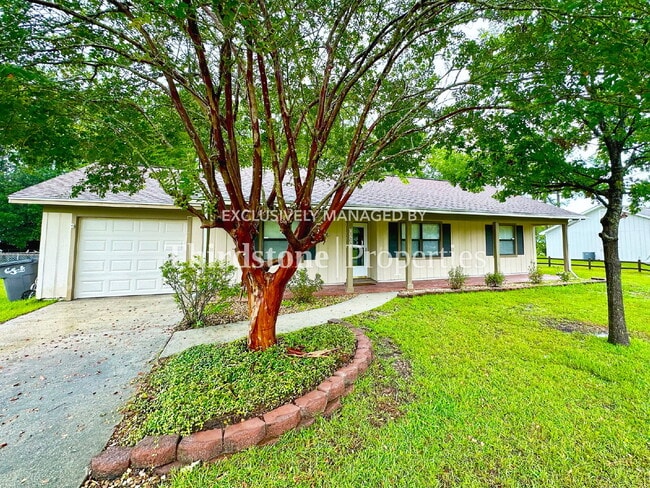 2004 Shadowlawn Dr in St. Marys, GA - Building Photo - Building Photo