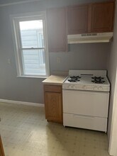 1107 E Republic St in Peoria, IL - Foto de edificio - Building Photo