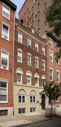 1307-1309 Spruce St in Philadelphia, PA - Foto de edificio - Building Photo