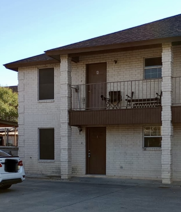 4403 N Stone Ave, Unit 1 in Laredo, TX - Building Photo - Building Photo