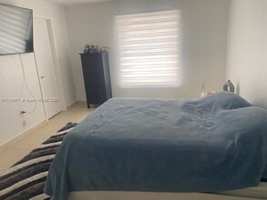 2090 SW 122nd Ave in Miami, FL - Building Photo - Building Photo
