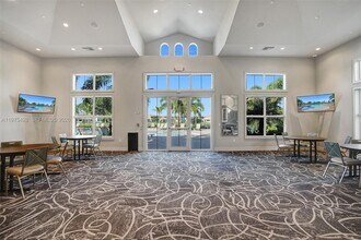 4764 Eucalyptus Dr in Hollywood, FL - Building Photo - Building Photo