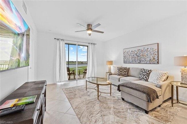5749 Double Eagle Cir, Unit 4535 in Ave Maria, FL - Foto de edificio - Building Photo