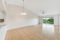 9660 Victoria Ln in Naples, FL - Building Photo - Building Photo