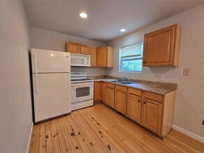 4516 Russell Dr in Austin, TX - Building Photo - Building Photo