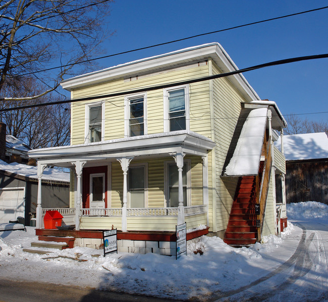 5 Notre Dame St in Fort Edward, NY - Foto de edificio - Building Photo